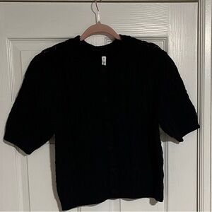 Women’s Short Sleeved Button Down Cardigan. Navy.